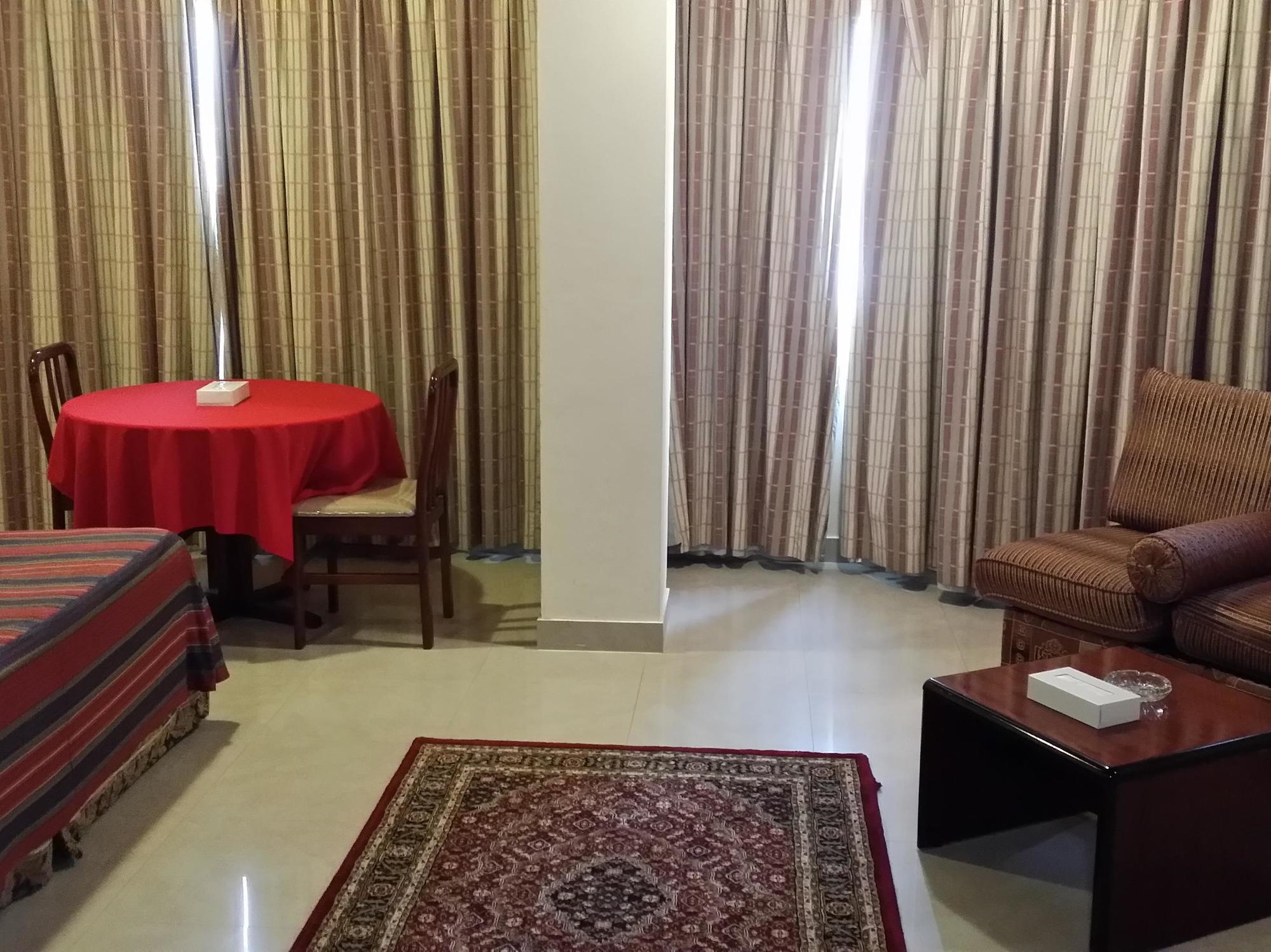 Atlas Hotel Al-Manamah Bagian luar foto