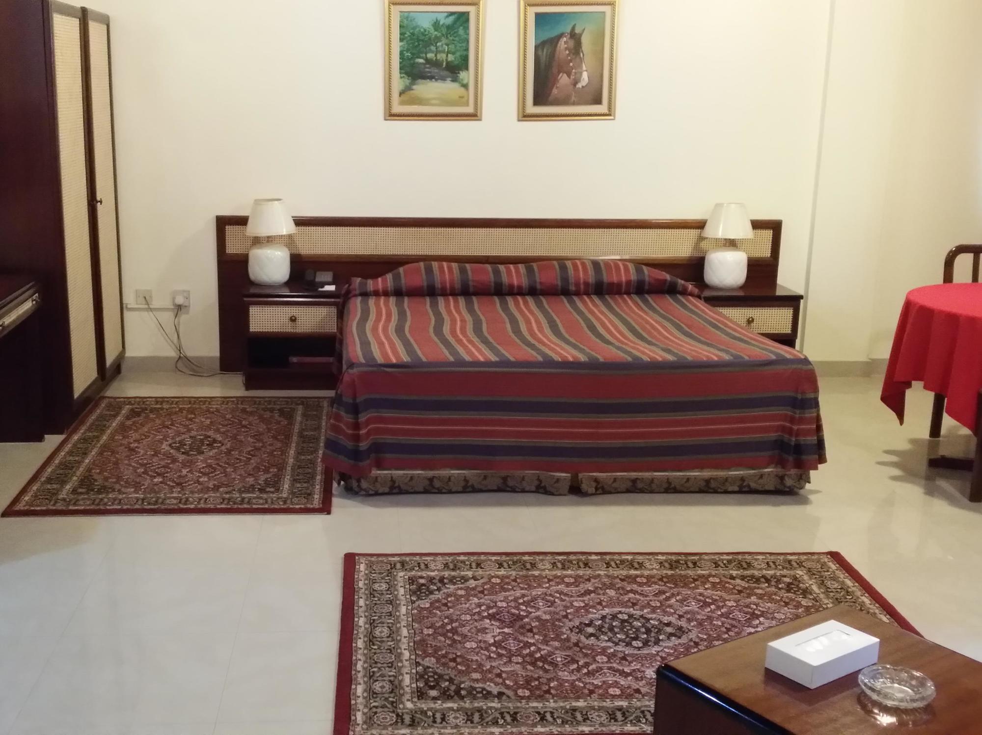 Atlas Hotel Al-Manamah Bagian luar foto