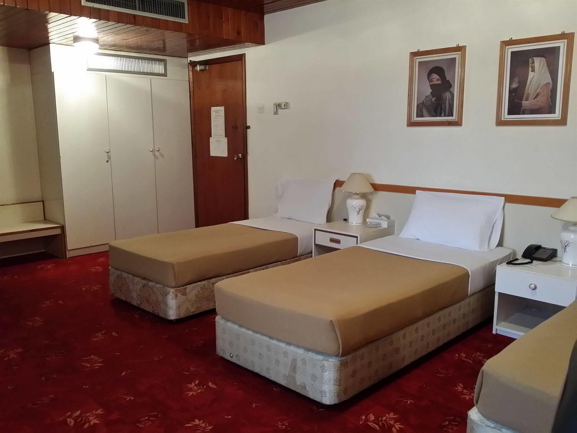 Atlas Hotel Al-Manamah Bagian luar foto