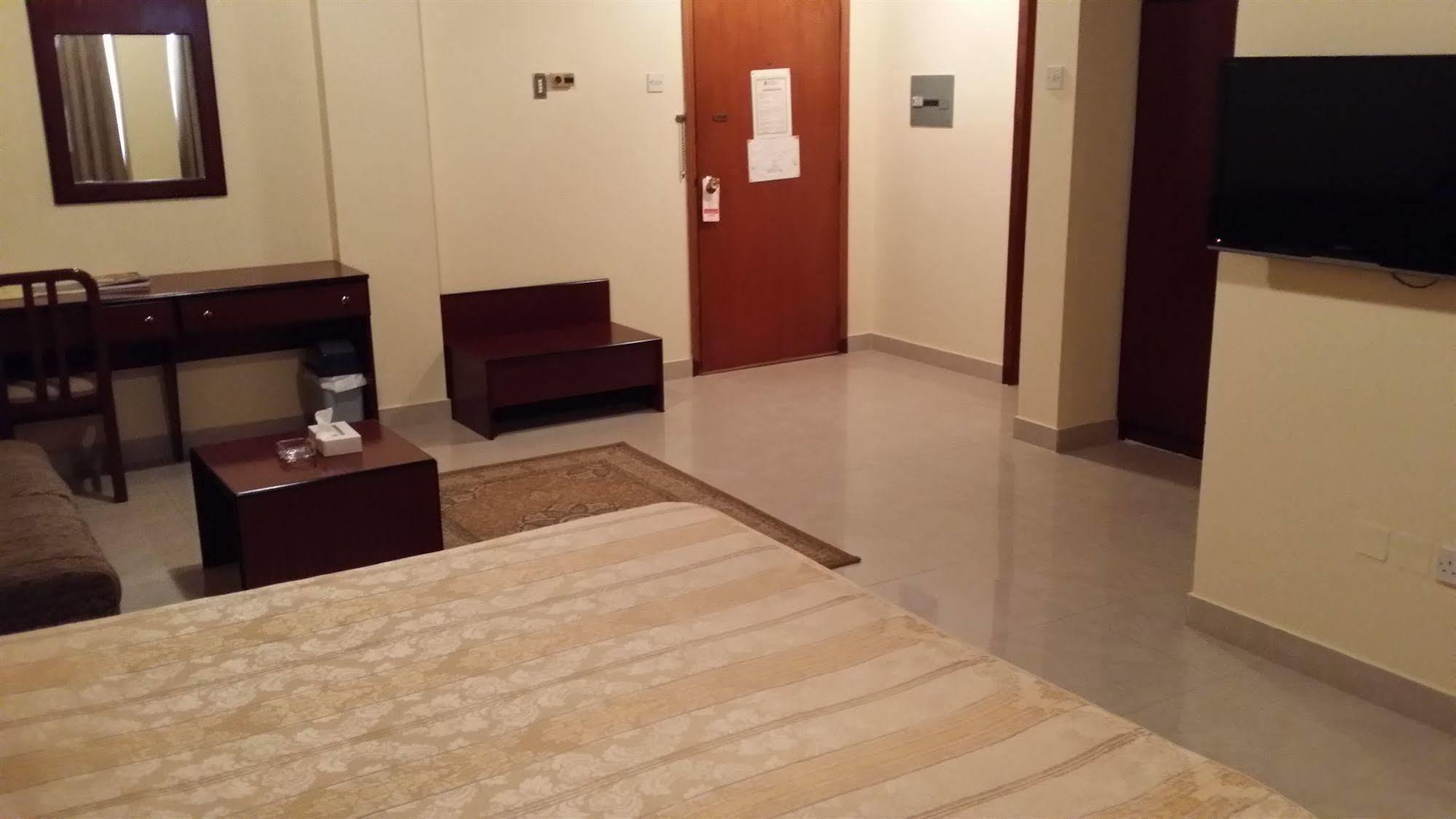 Atlas Hotel Al-Manamah Bagian luar foto