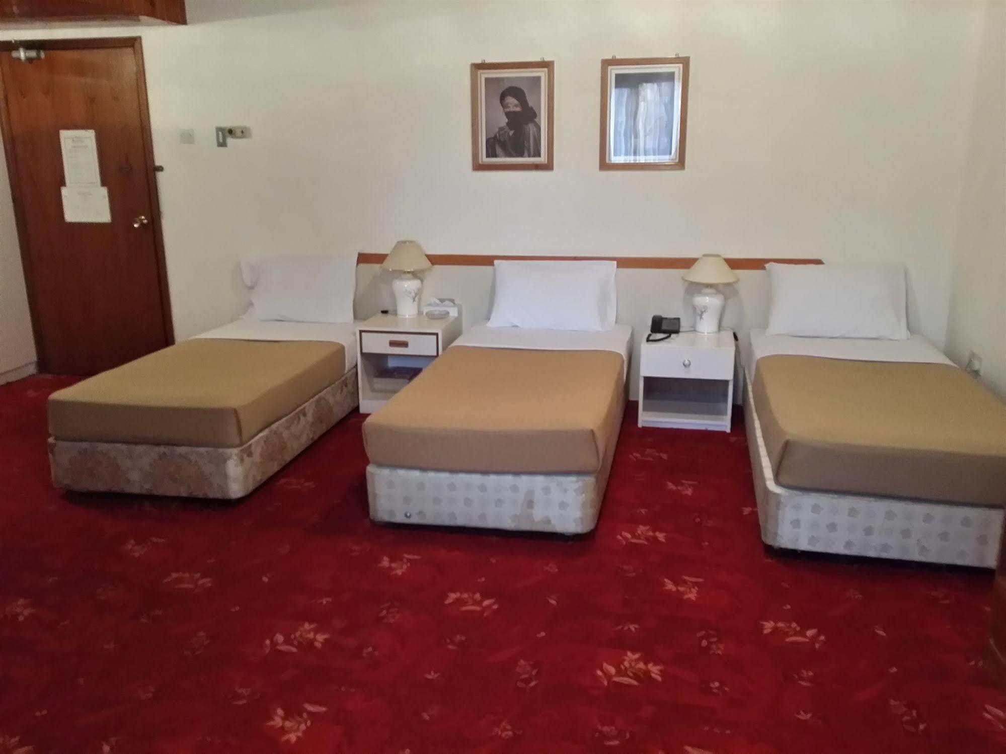 Atlas Hotel Al-Manamah Bagian luar foto