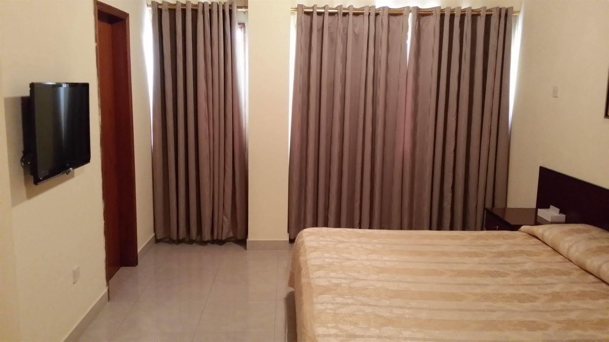 Atlas Hotel Al-Manamah Bagian luar foto