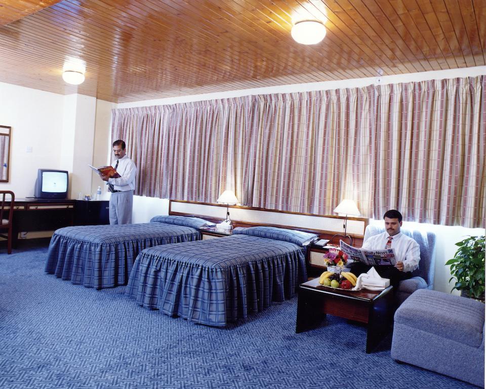 Atlas Hotel Al-Manamah Bagian luar foto